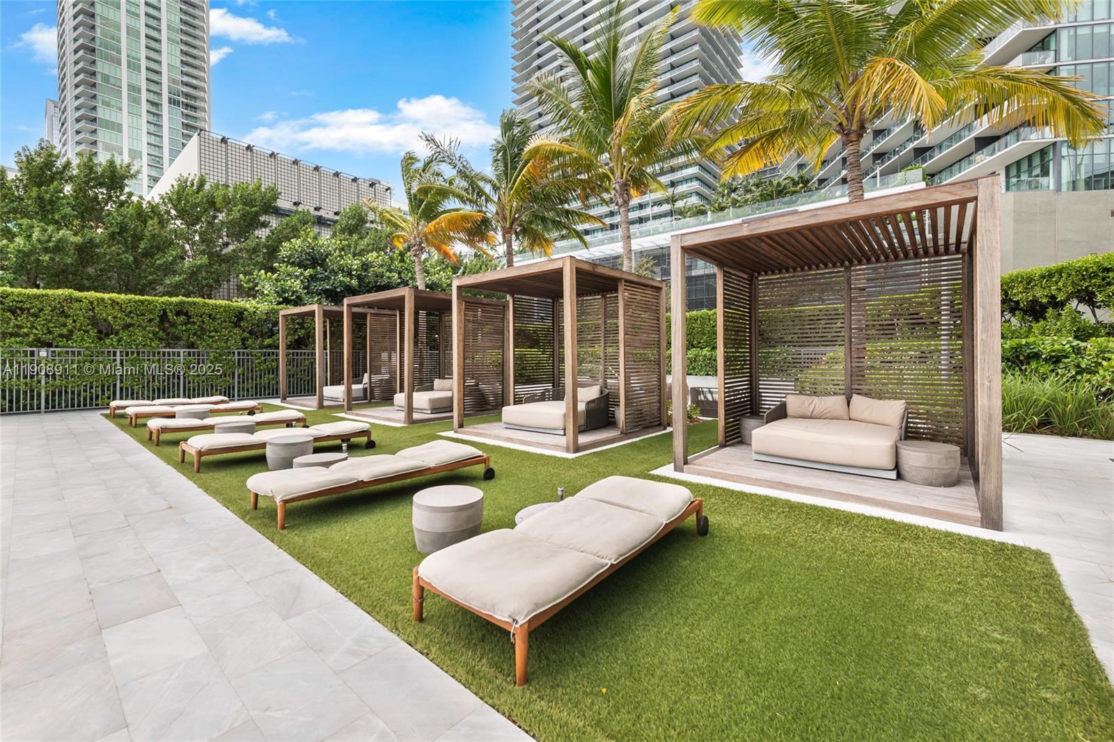 image One Paraiso Bay Condo30