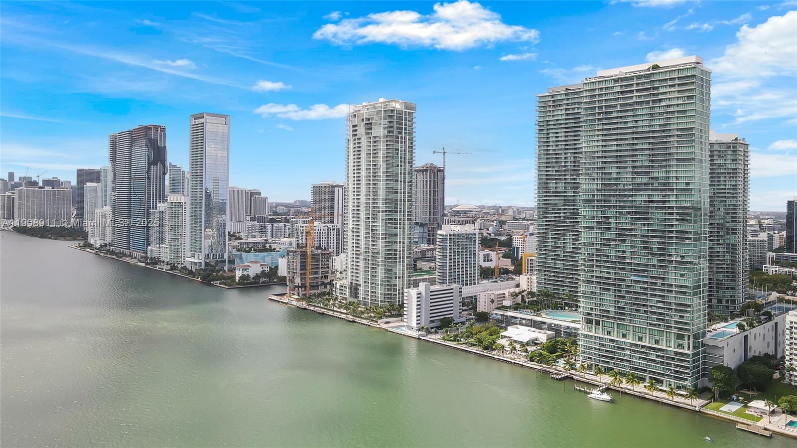 image One Paraiso Bay Condo35