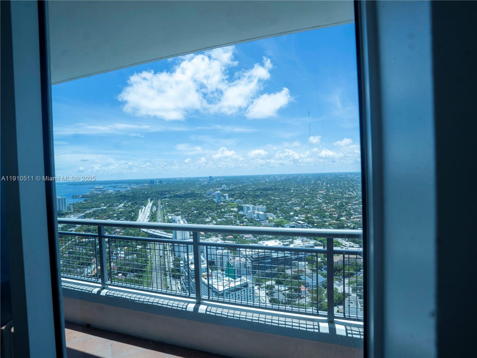 image Infinity at Brickell6