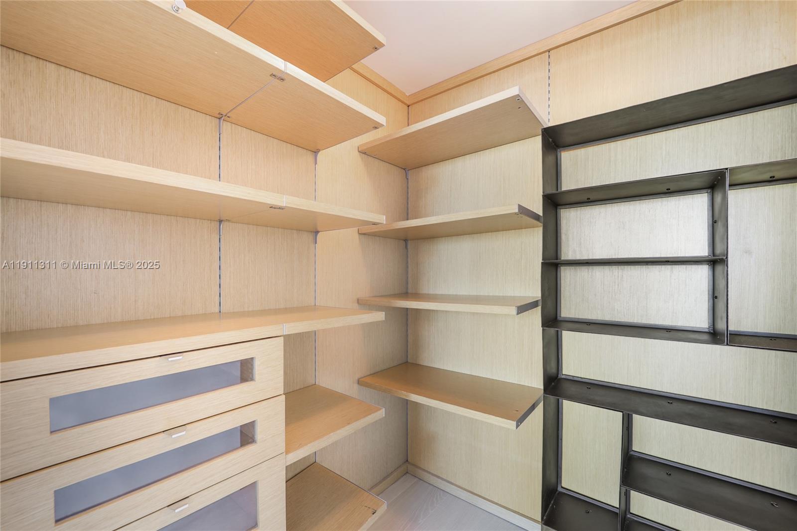 2627 S Bayshore Dr #1103 Miami, FL 33133