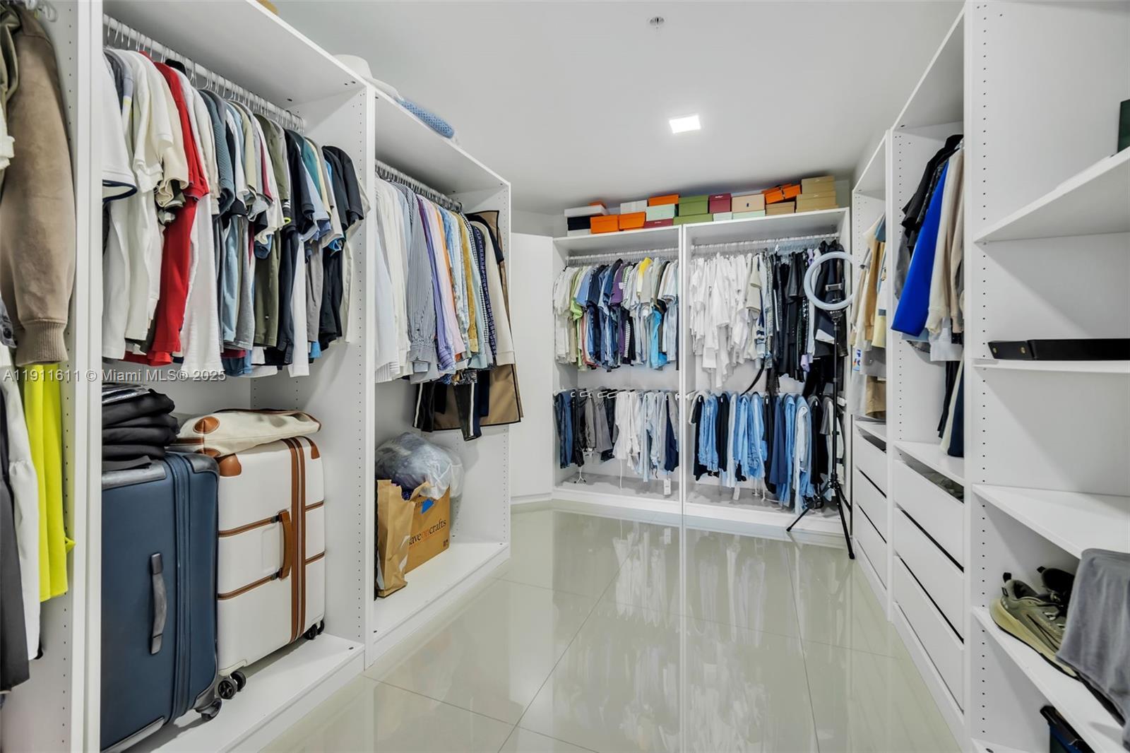 17301 Biscayne Blvd #910 North Miami Beach, FL 33160