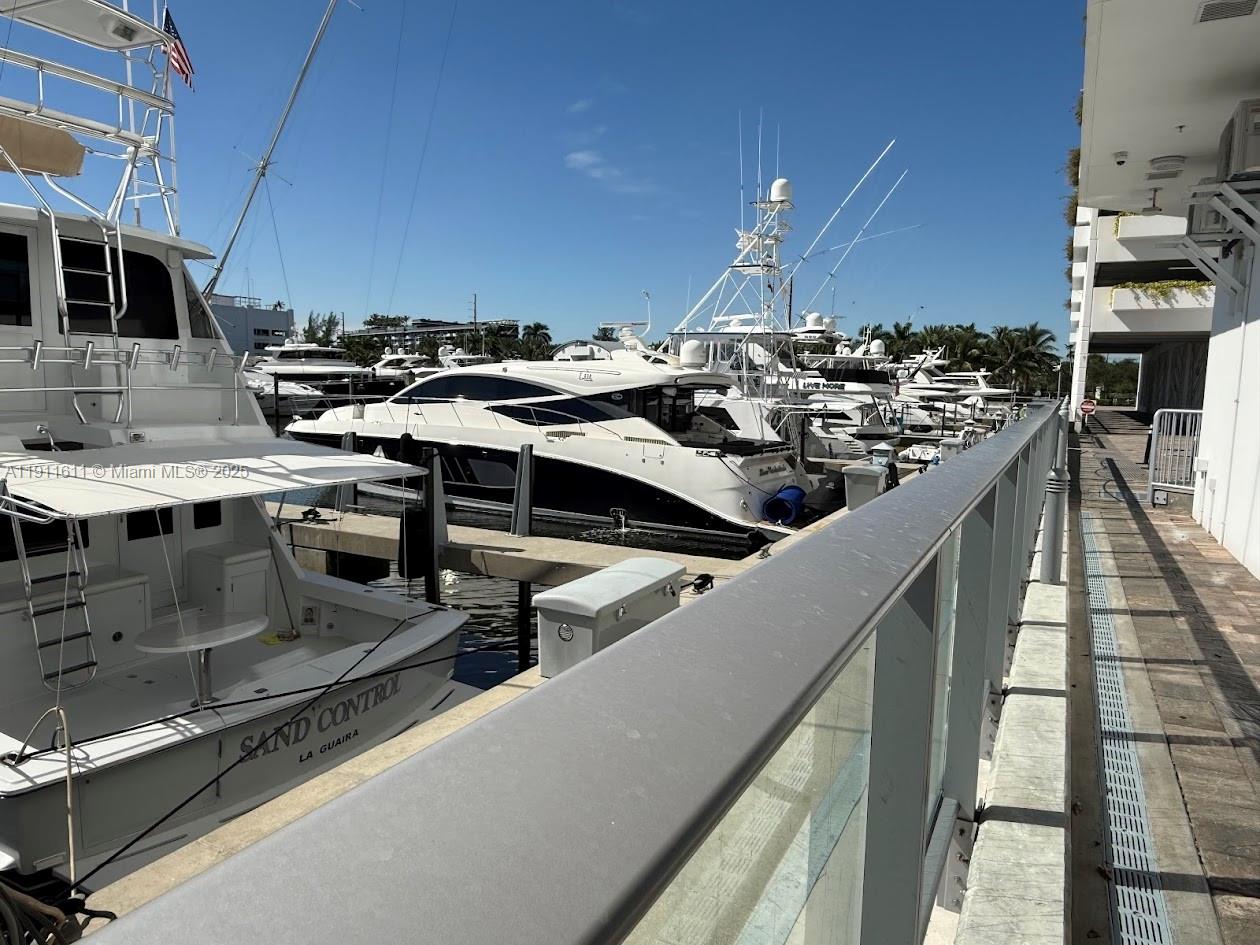 17301 Biscayne Blvd #910 North Miami Beach, FL 33160