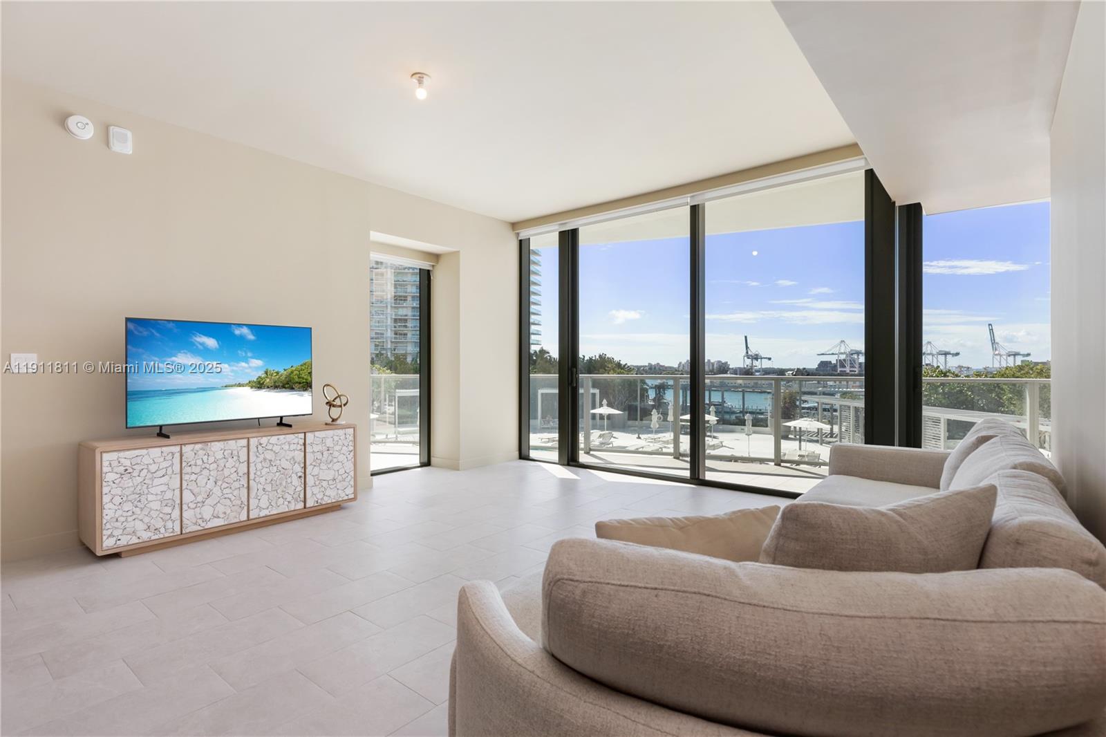 500 Alton Rd #802 Miami Beach, FL 33139