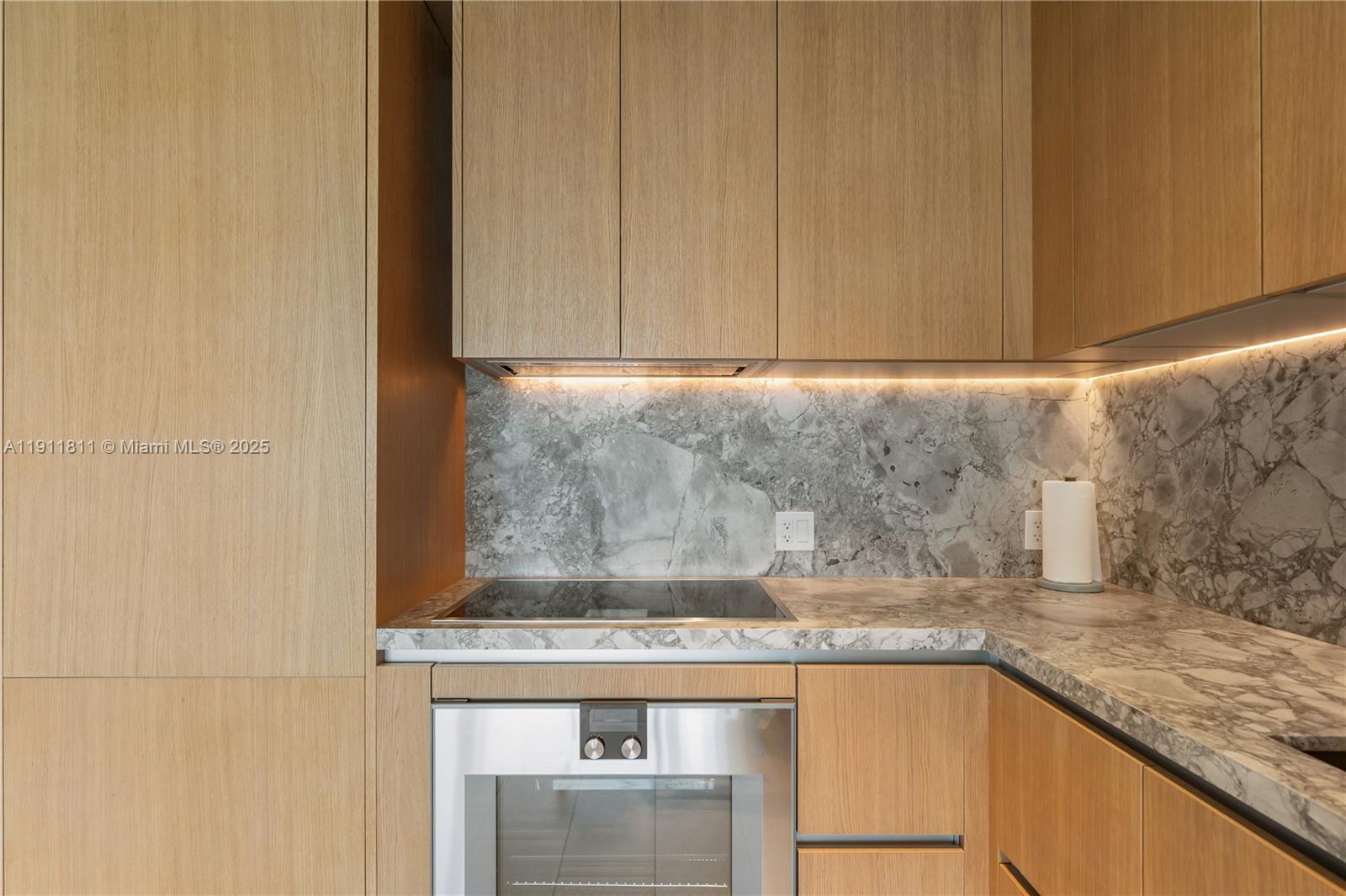 500 Alton Rd #802 Miami Beach, FL 33139