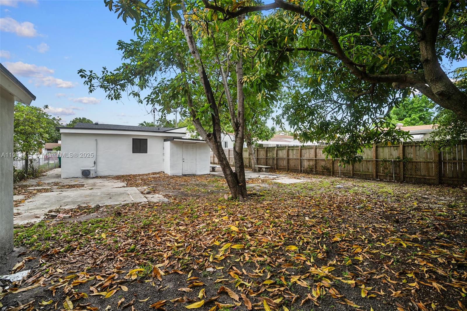 1426 NW 28th St Miami, FL 33142