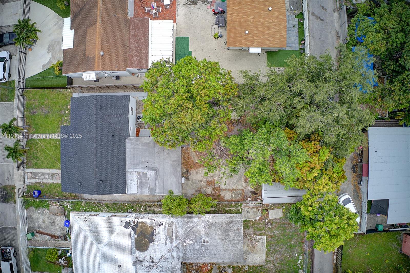 1426 NW 28th St Miami, FL 33142