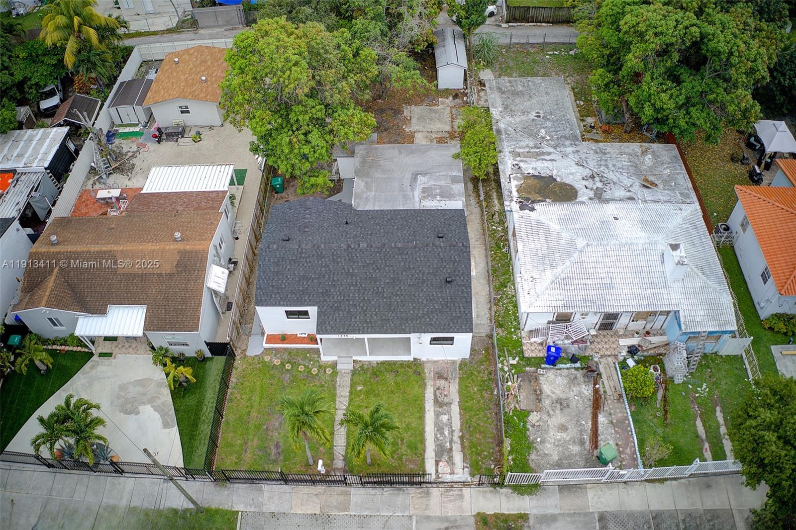 1426 NW 28th St Miami, FL 33142