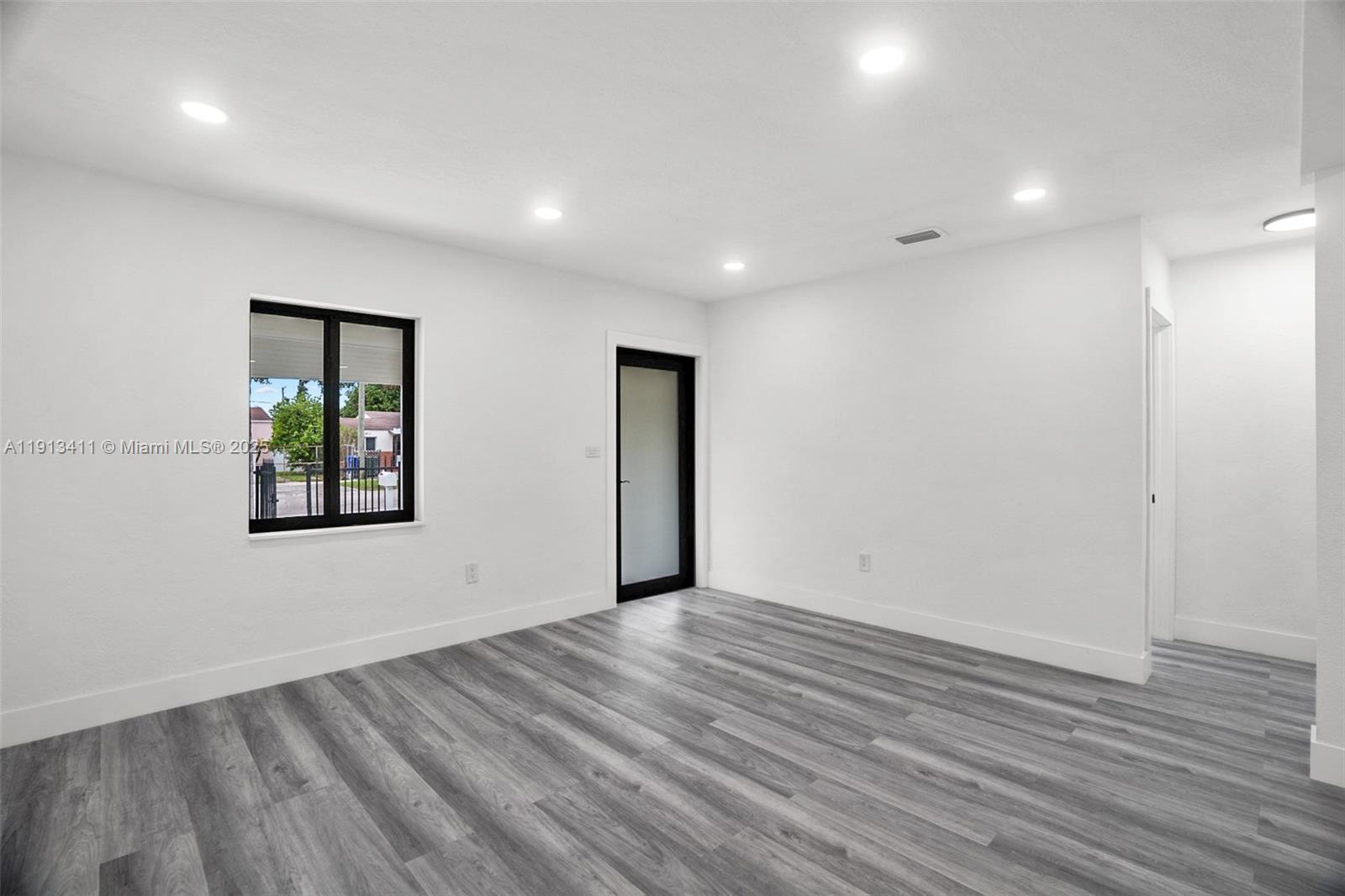 1426 NW 28th St Miami, FL 33142