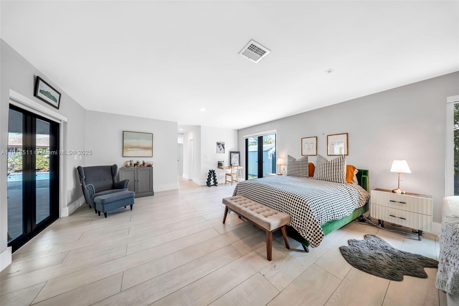 10195 NW 26th St Doral, FL 33172