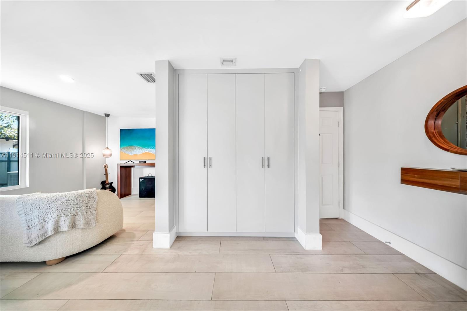 10195 NW 26th St Doral, FL 33172