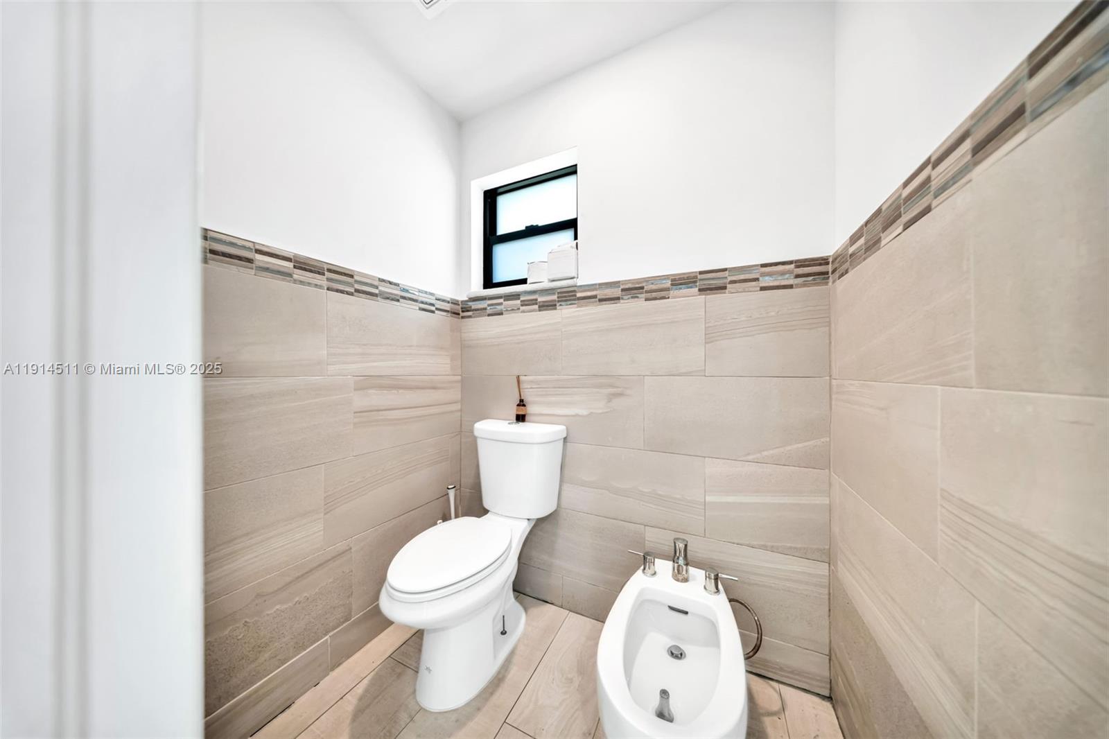 10195 NW 26th St Doral, FL 33172