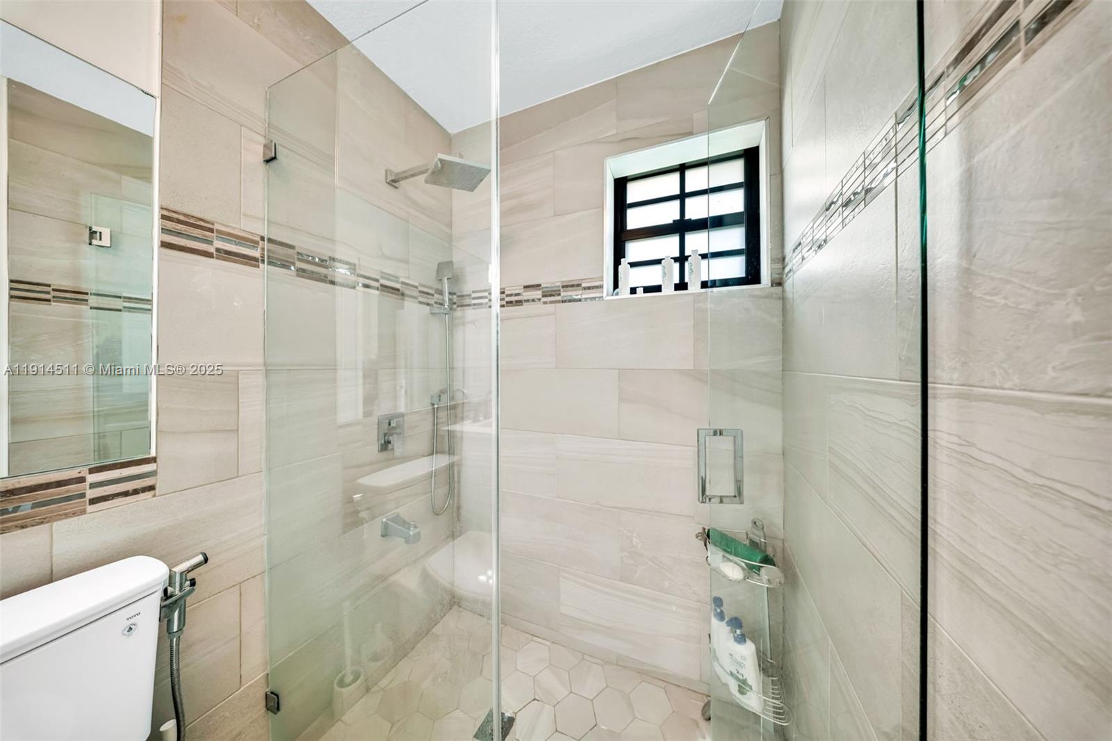 10195 NW 26th St Doral, FL 33172