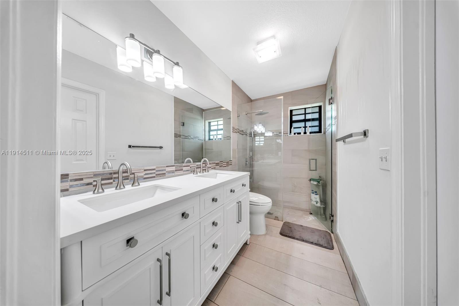 10195 NW 26th St Doral, FL 33172