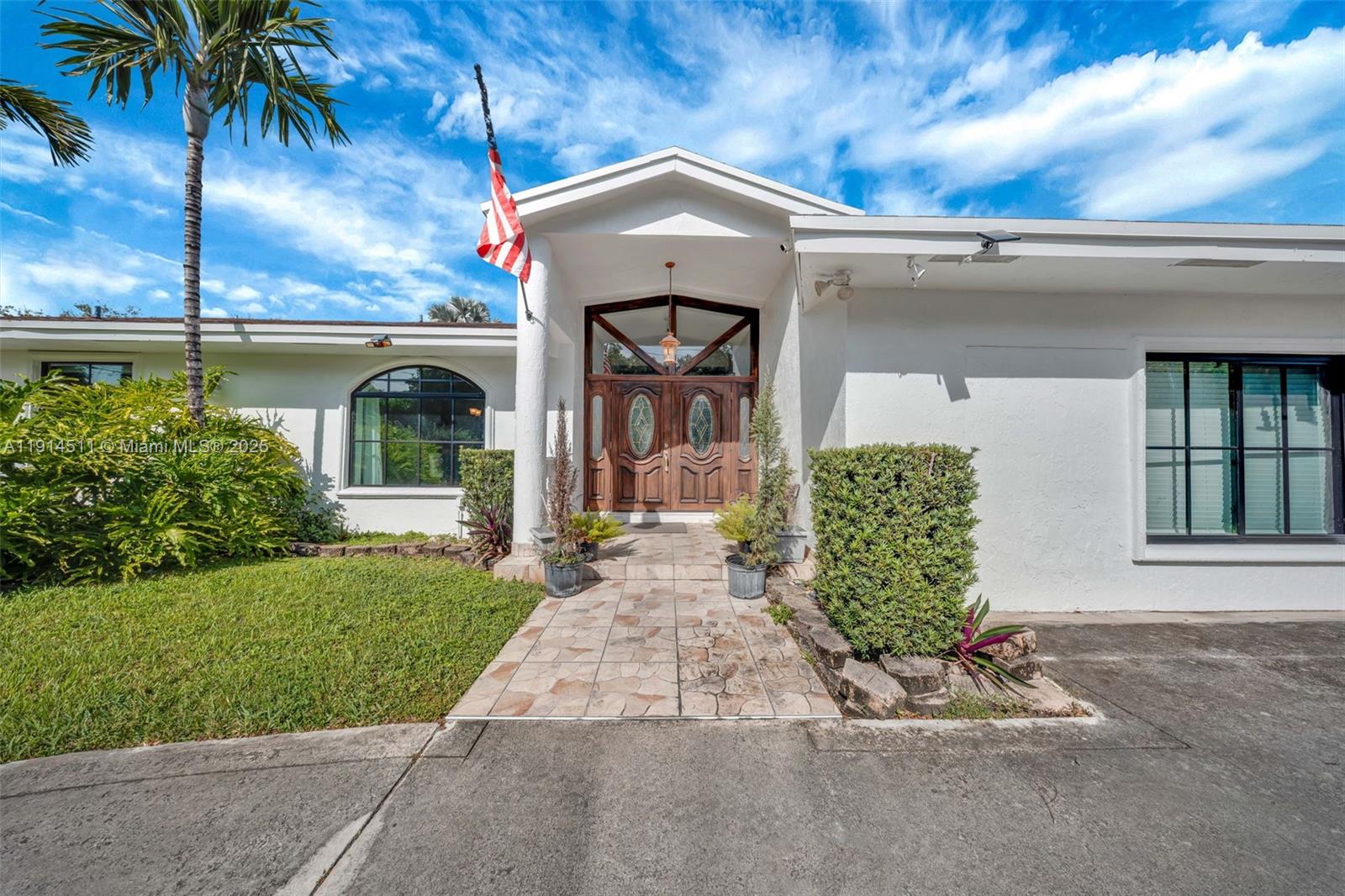 10195 NW 26th St Doral, FL 33172