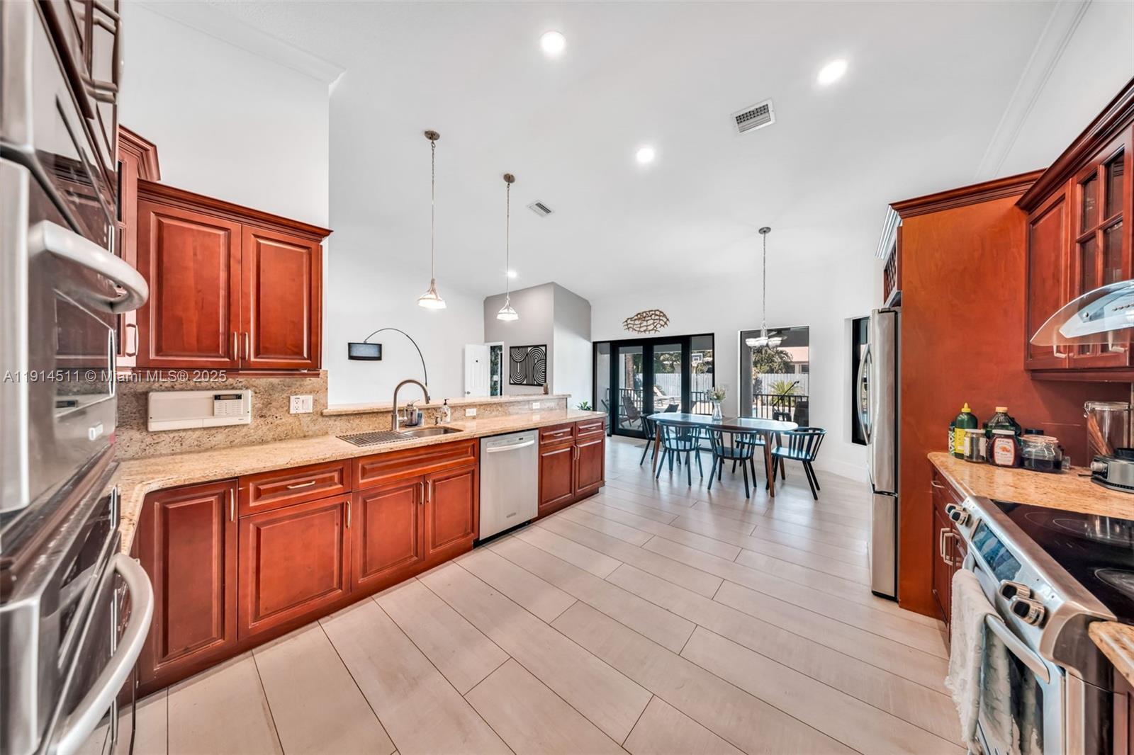 10195 NW 26th St Doral, FL 33172