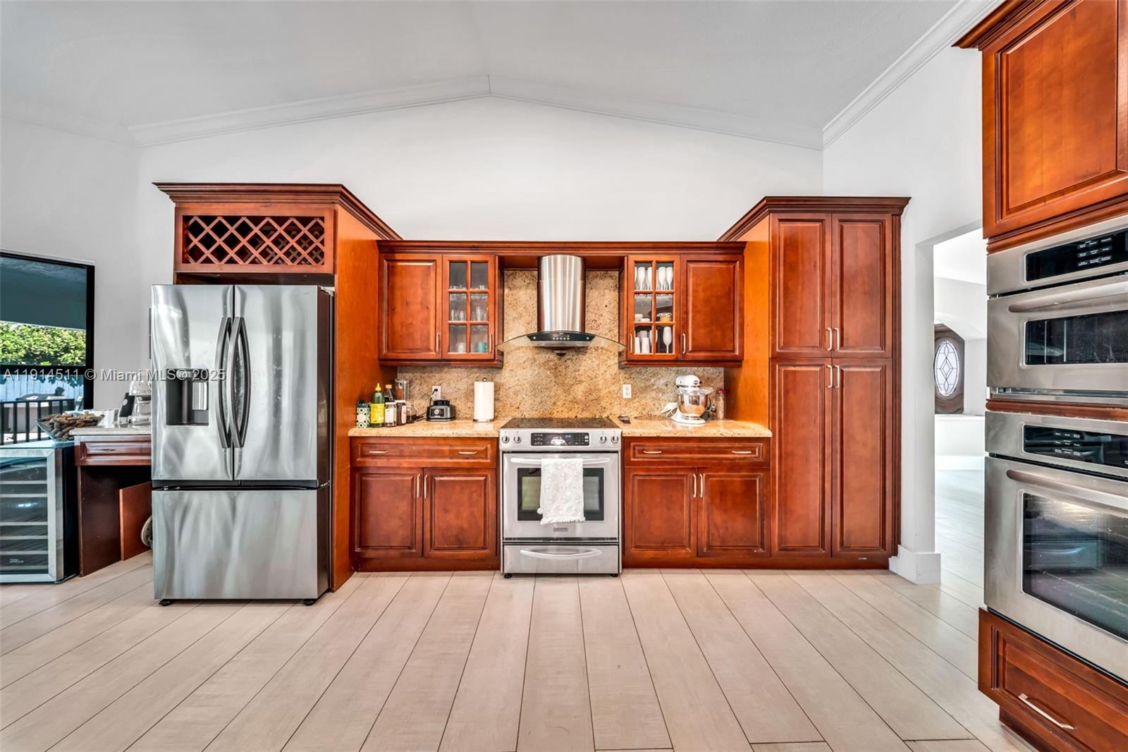 10195 NW 26th St Doral, FL 33172