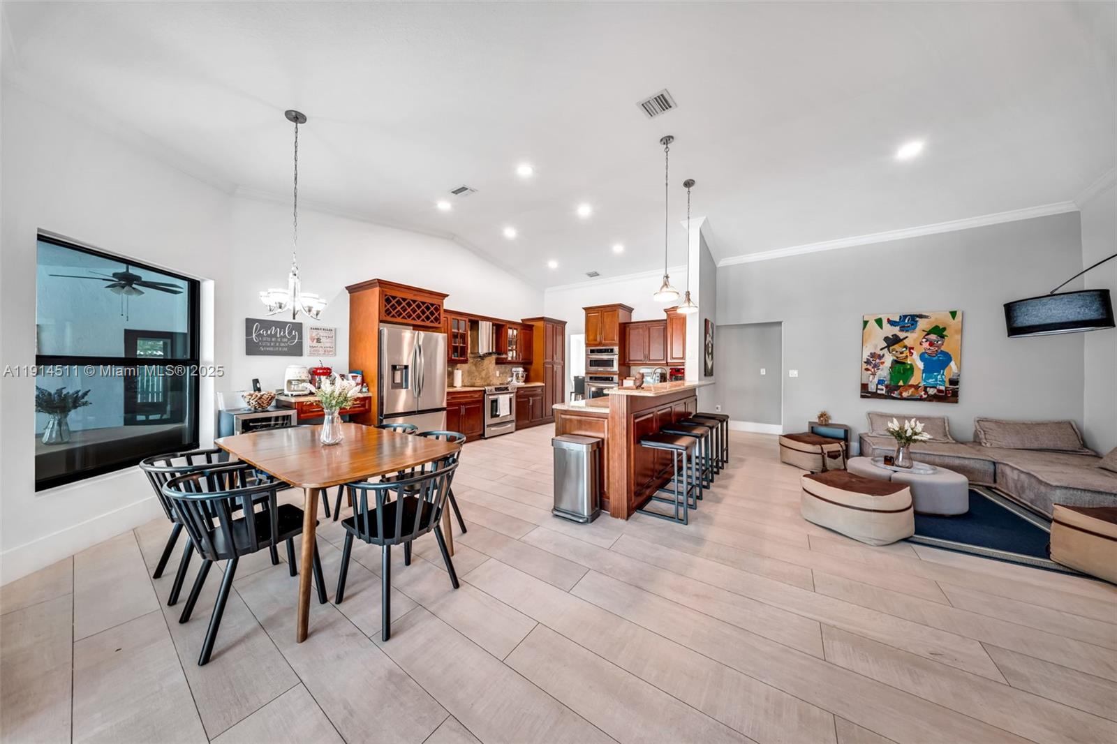 10195 NW 26th St Doral, FL 33172