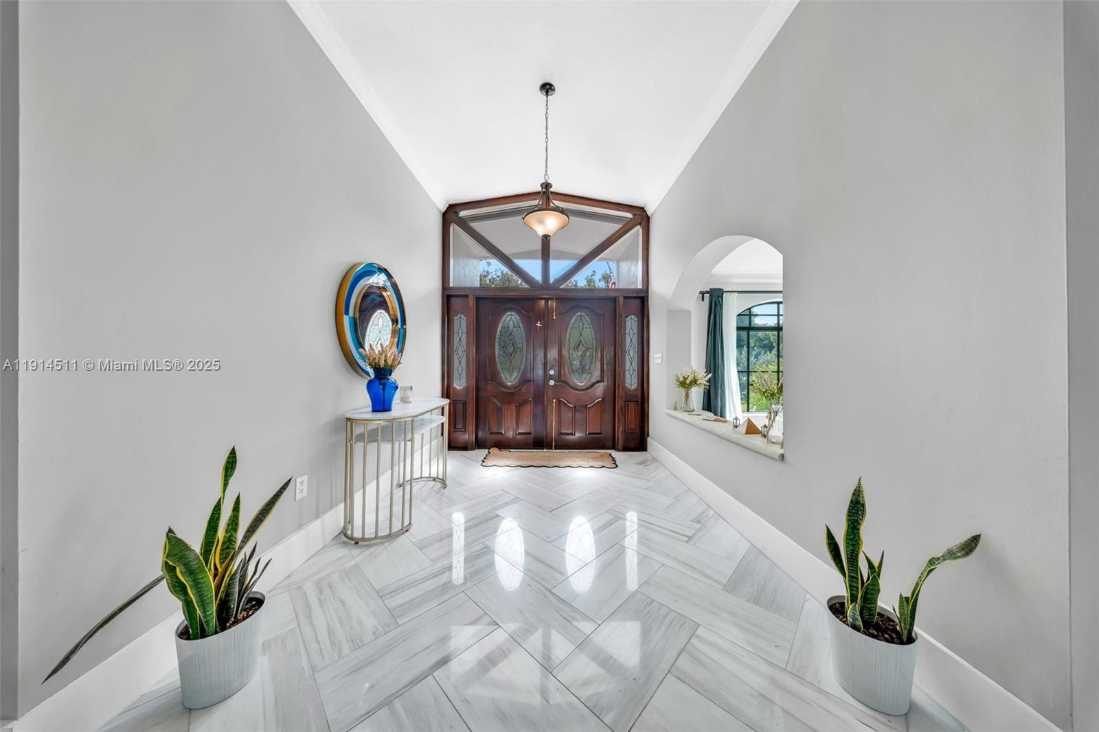 10195 NW 26th St Doral, FL 33172