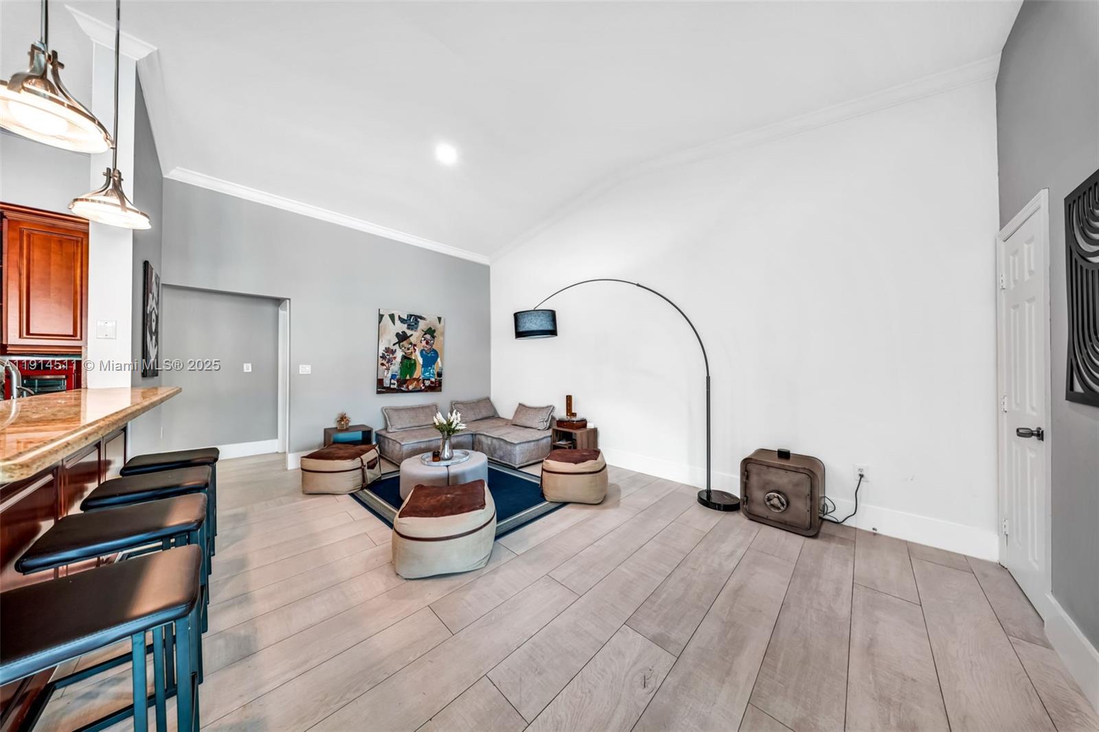 10195 NW 26th St Doral, FL 33172