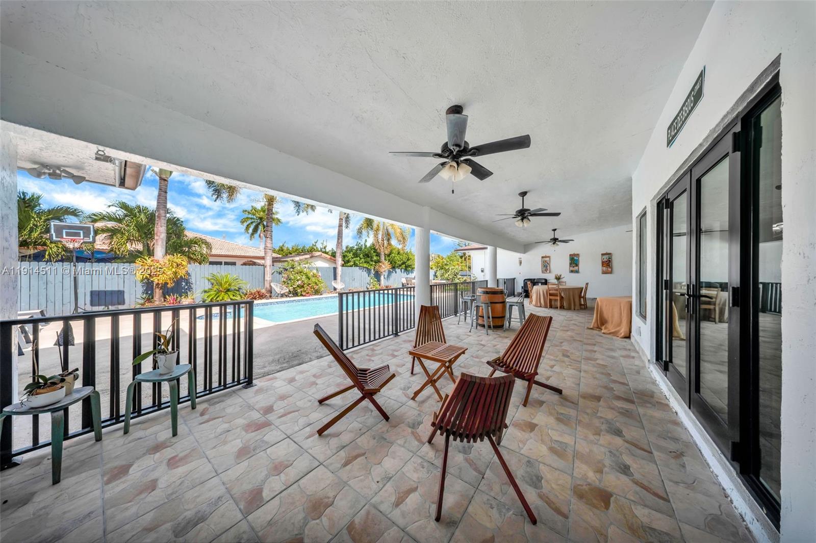 10195 NW 26th St Doral, FL 33172