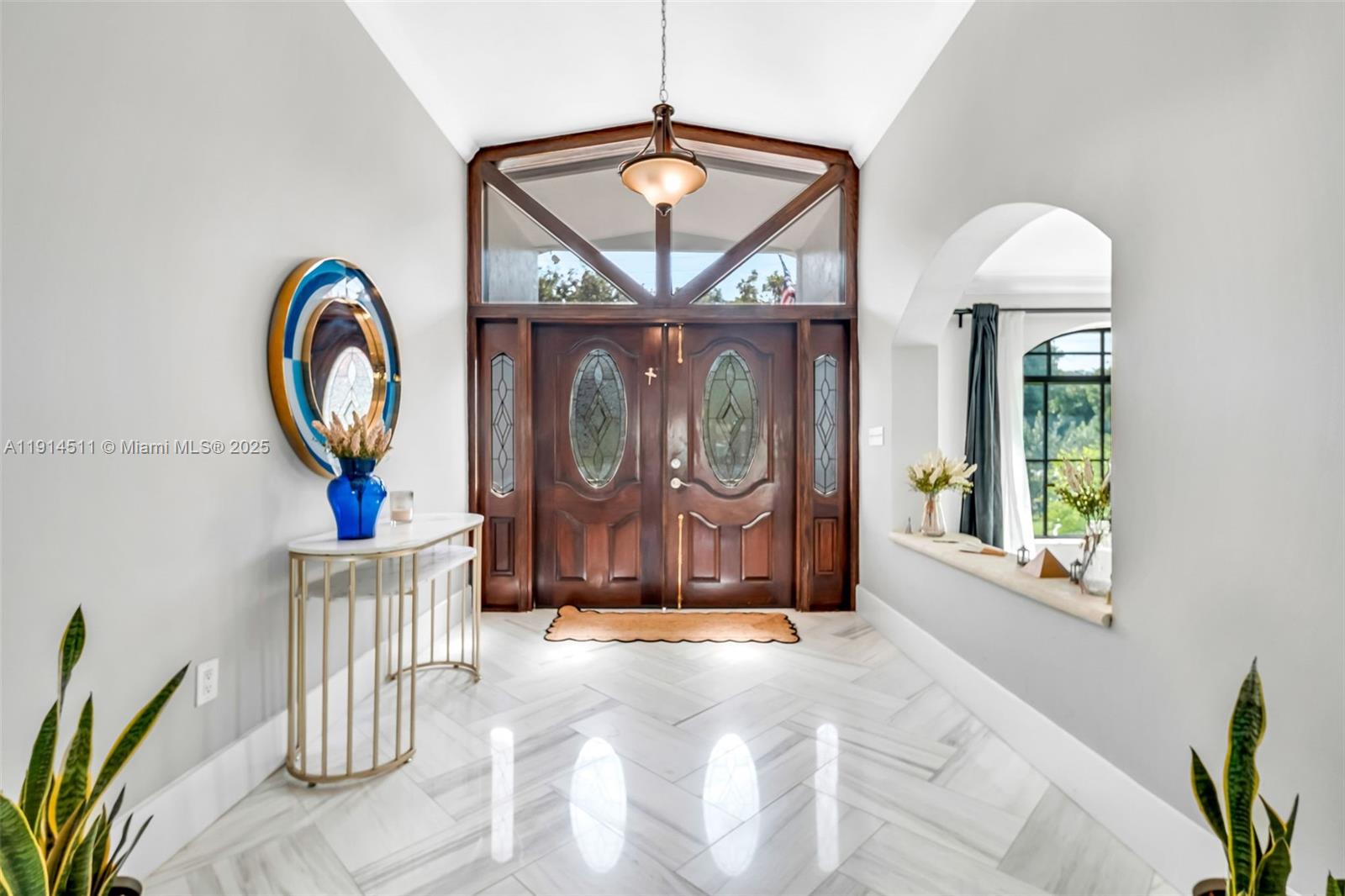 10195 NW 26th St Doral, FL 33172