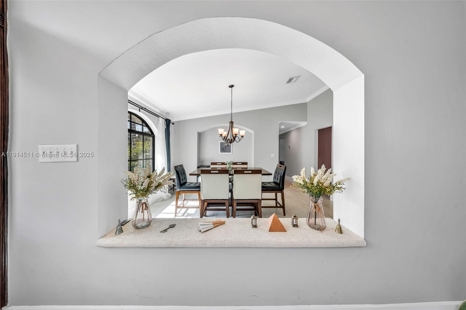 10195 NW 26th St Doral, FL 33172