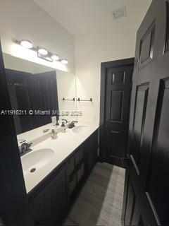 2019 Harbor Vw Cir Weston, FL 33327