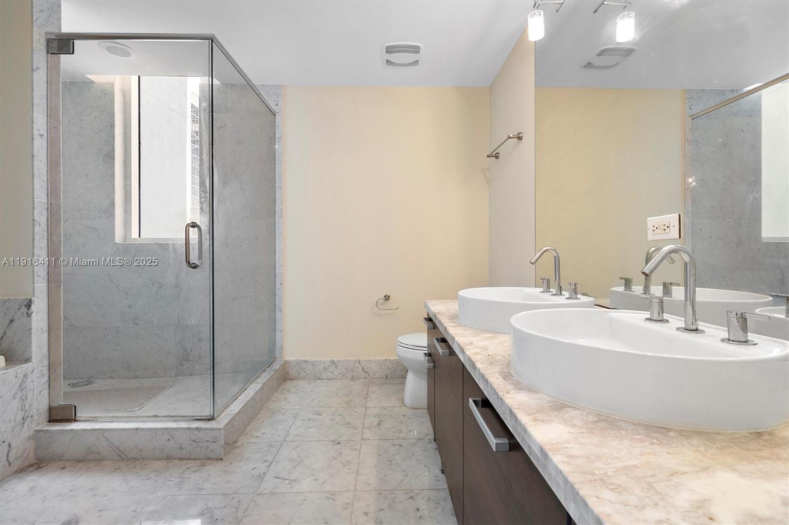 image Vizcayne South Condo18