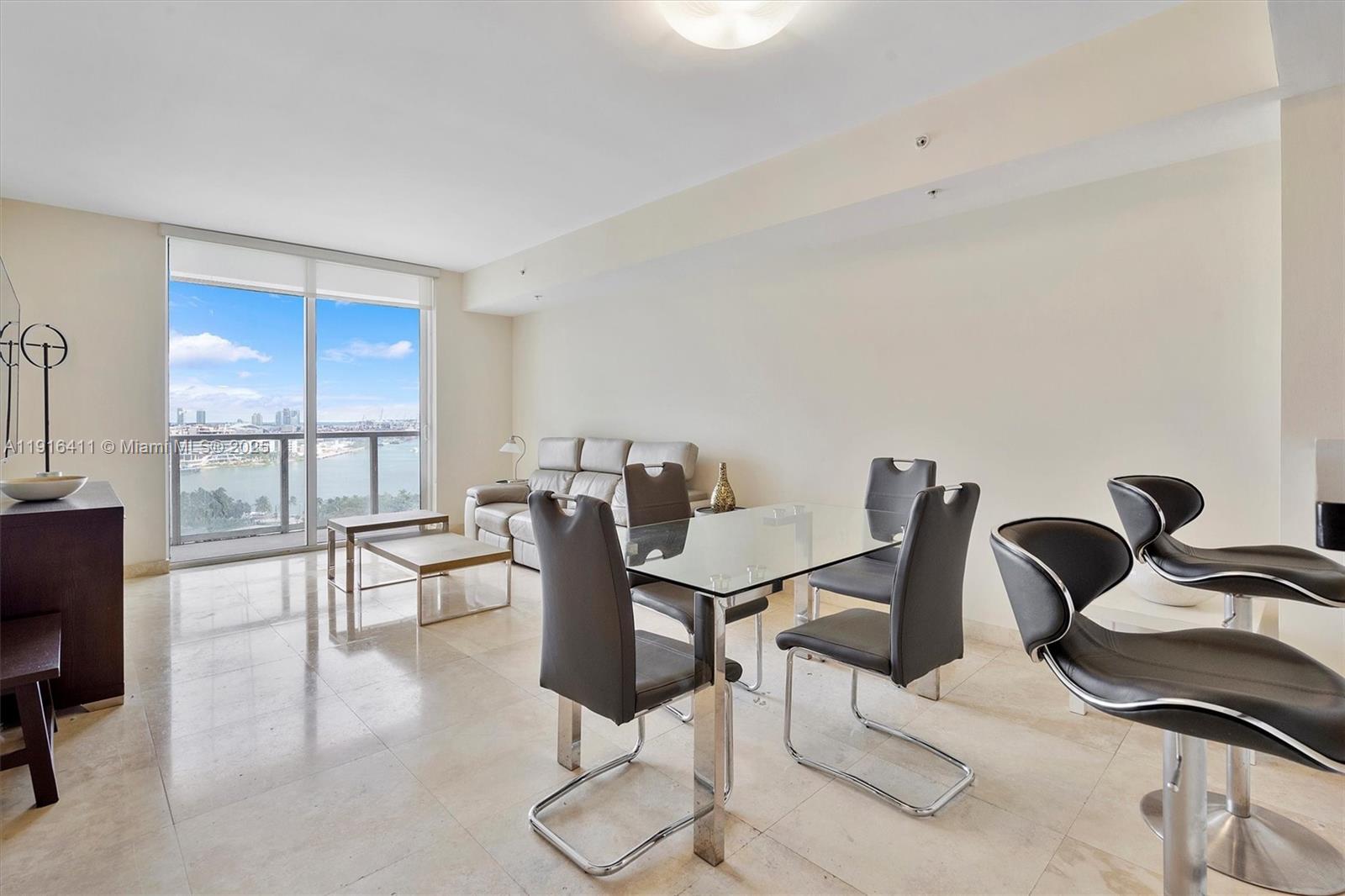 image Vizcayne South Condo3