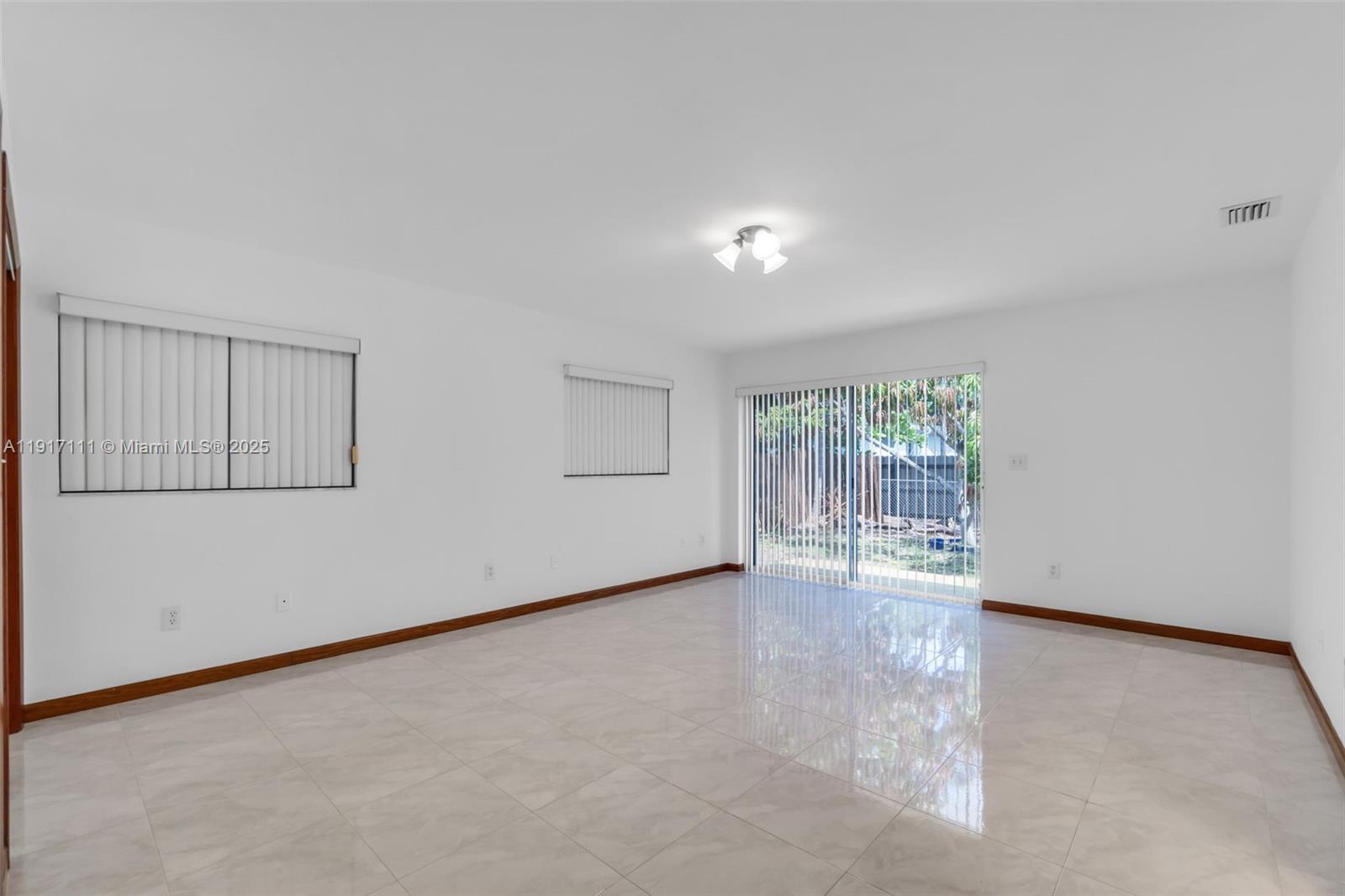 9085 SW 157th St Palmetto Bay, FL 33157