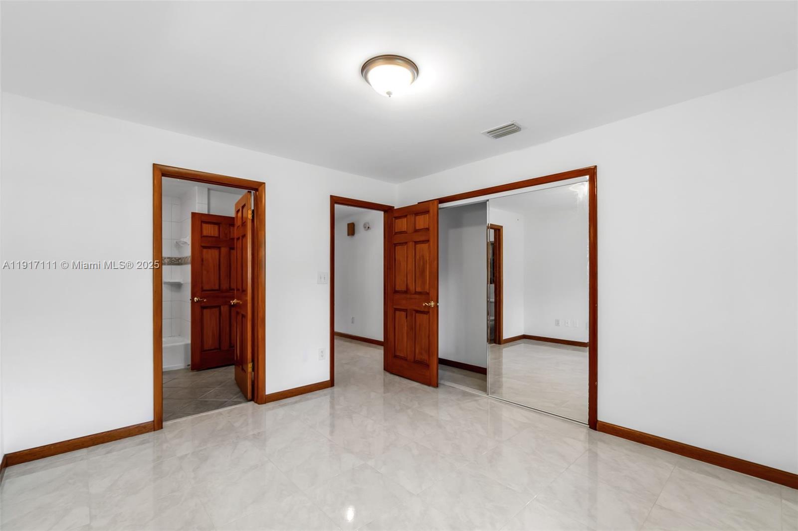 9085 SW 157th St Palmetto Bay, FL 33157