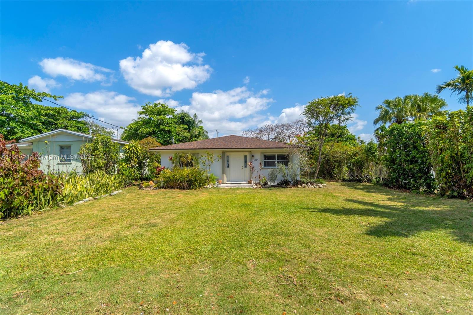 9085 SW 157th St Palmetto Bay, FL 33157