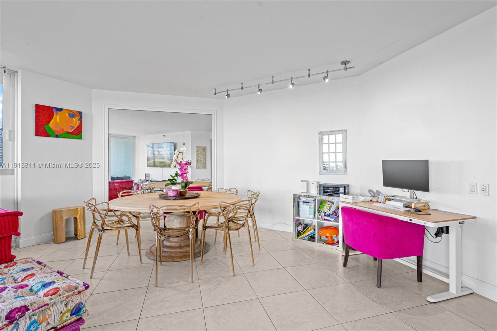 image One Island Place Condo 19