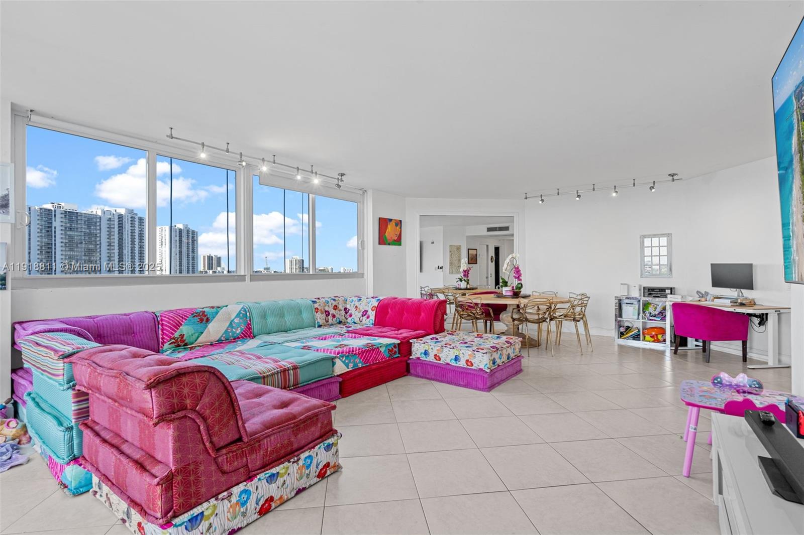 image One Island Place Condo 114