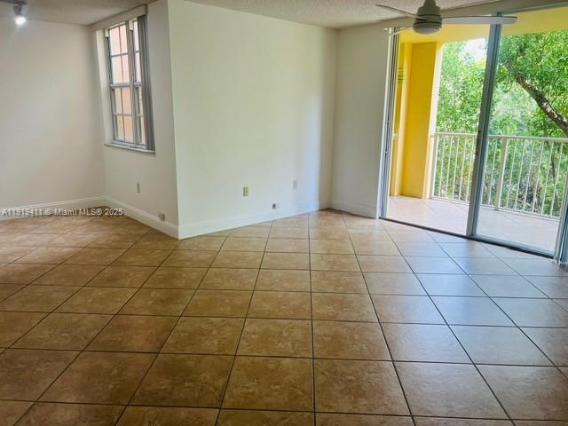 19601 E Country Clb Dr #7204