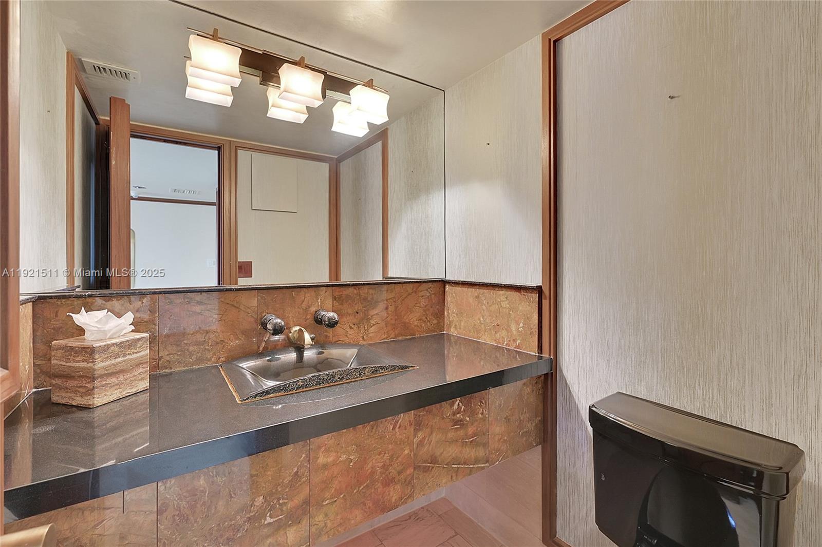 936 Intracoastal Dr #PH4 Fort Lauderdale, FL 33304