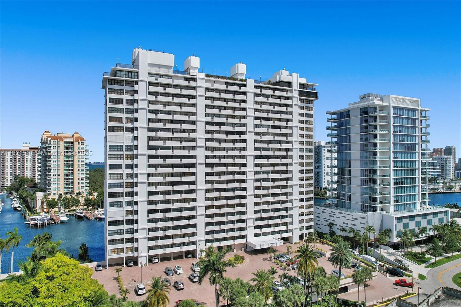 936 Intracoastal Dr #PH4 Fort Lauderdale, FL 33304