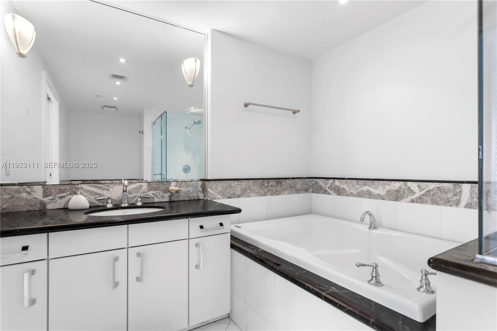 540 West Ave #1514 Miami Beach, FL 33139