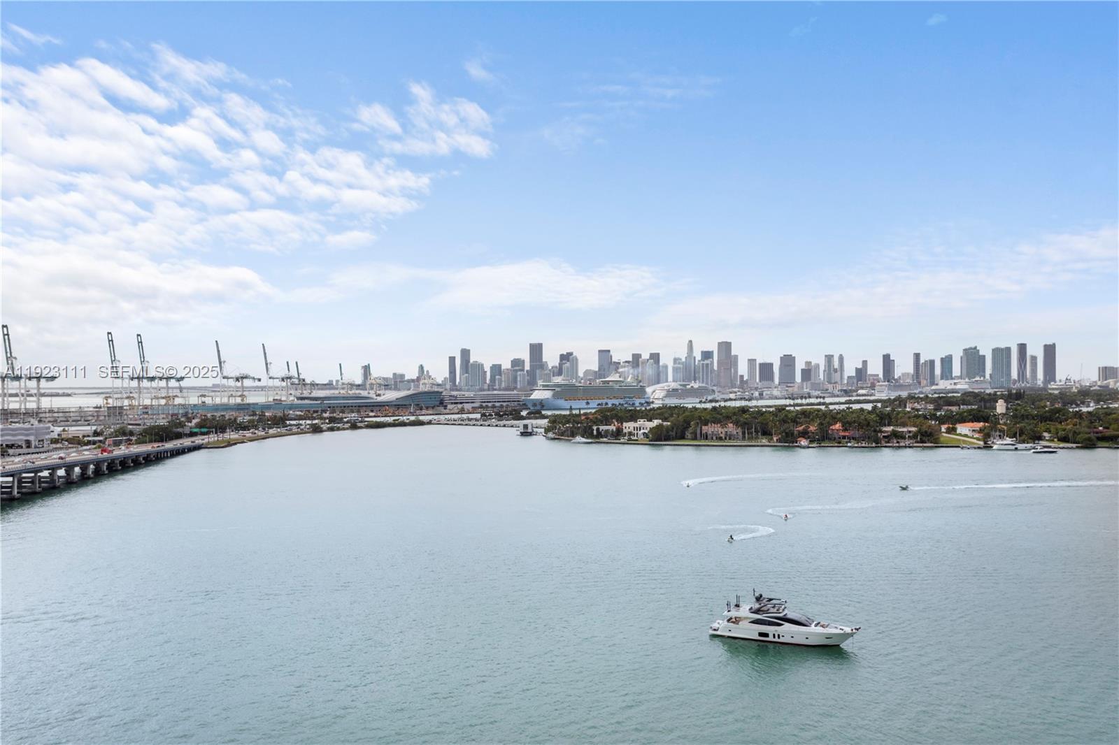 540 West Ave #1514 Miami Beach, FL 33139