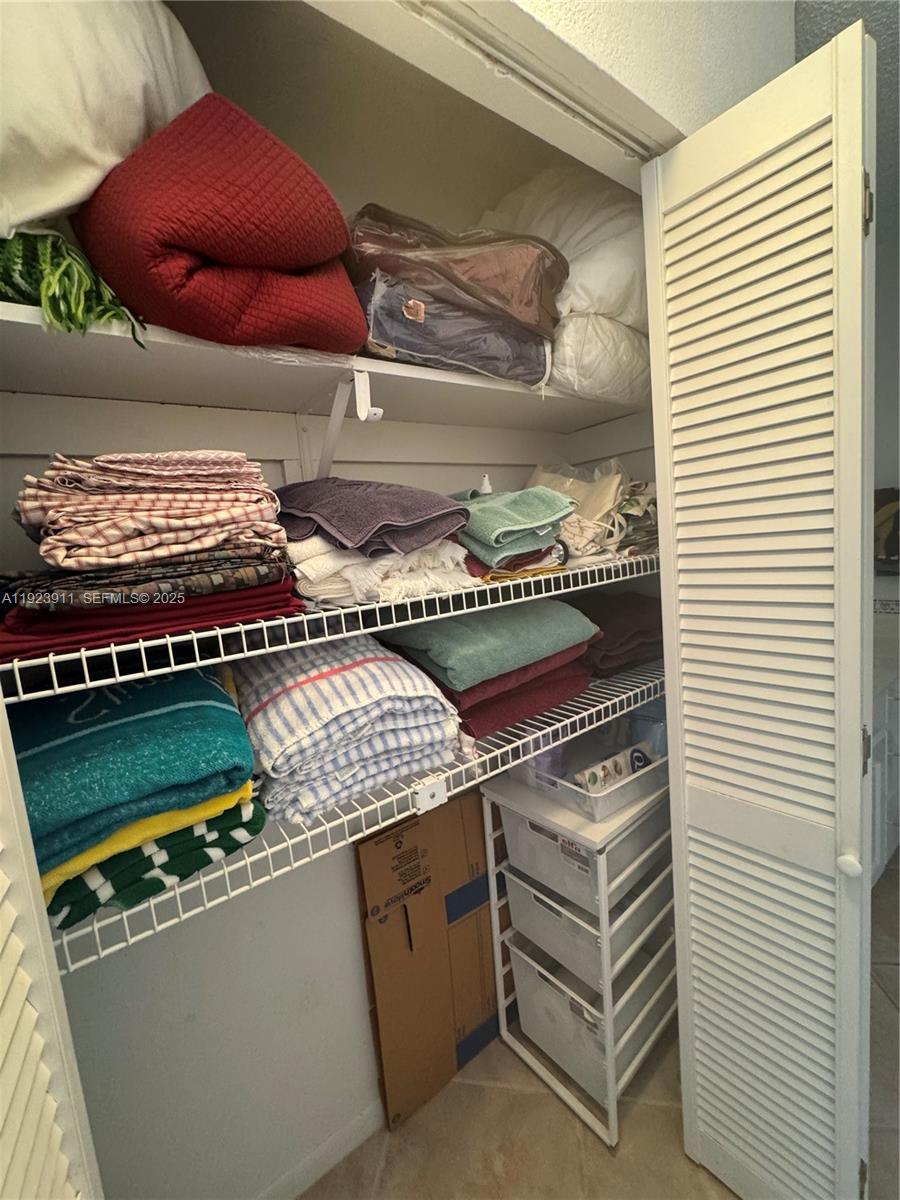 400 N Surf Rd #RGB Hollywood, FL 33019