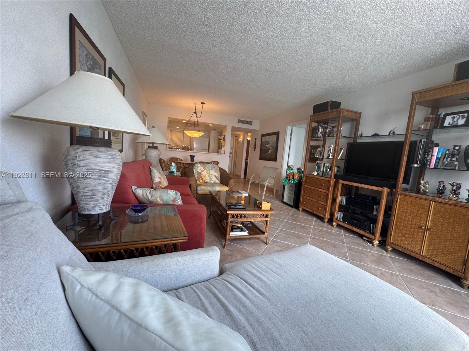 400 N Surf Rd #RGB Hollywood, FL 33019