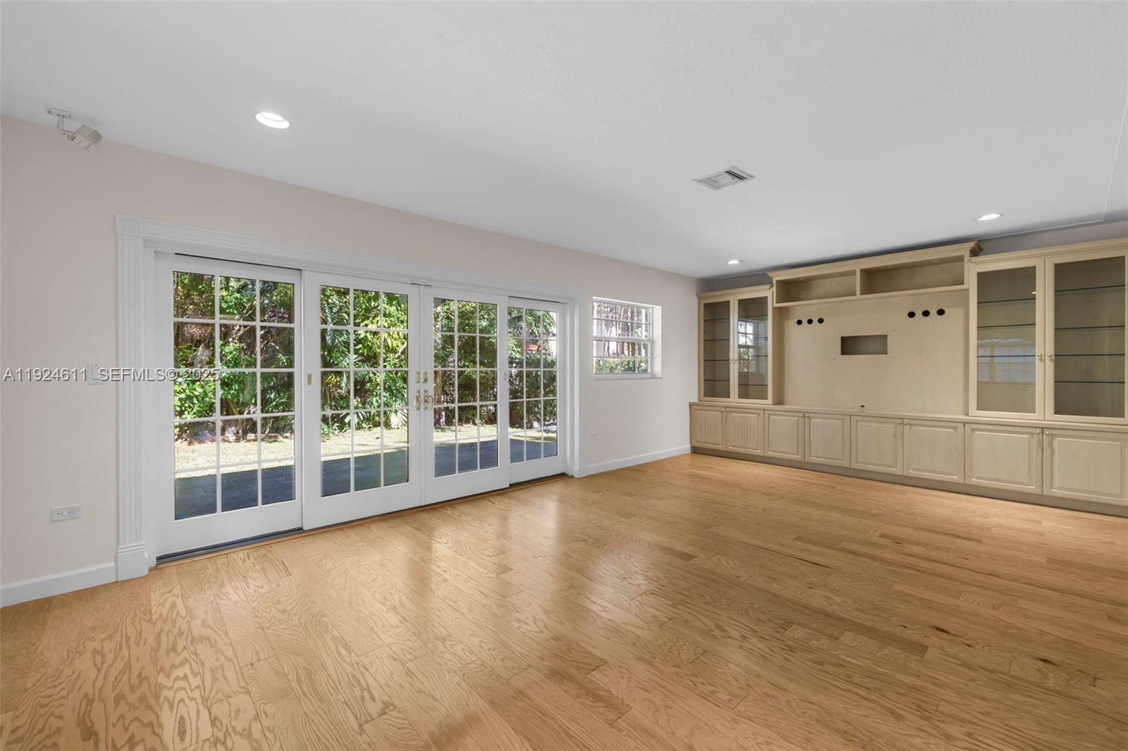 911 Andres Ave Coral Gables, FL 33134