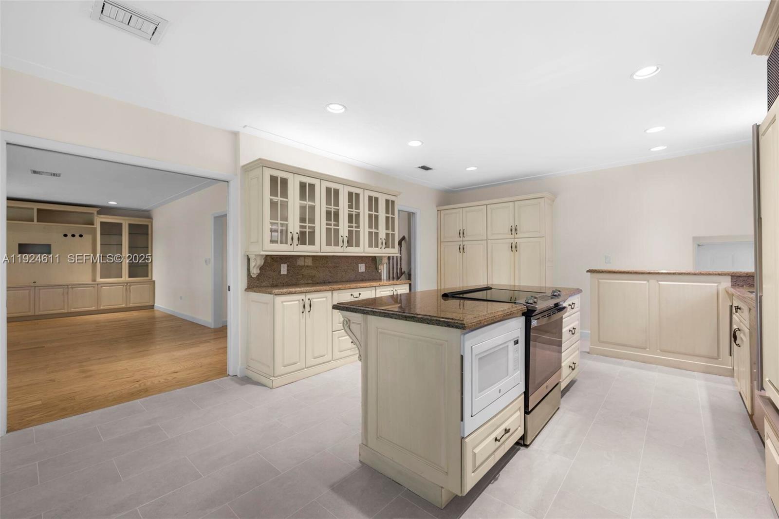 911 Andres Ave Coral Gables, FL 33134