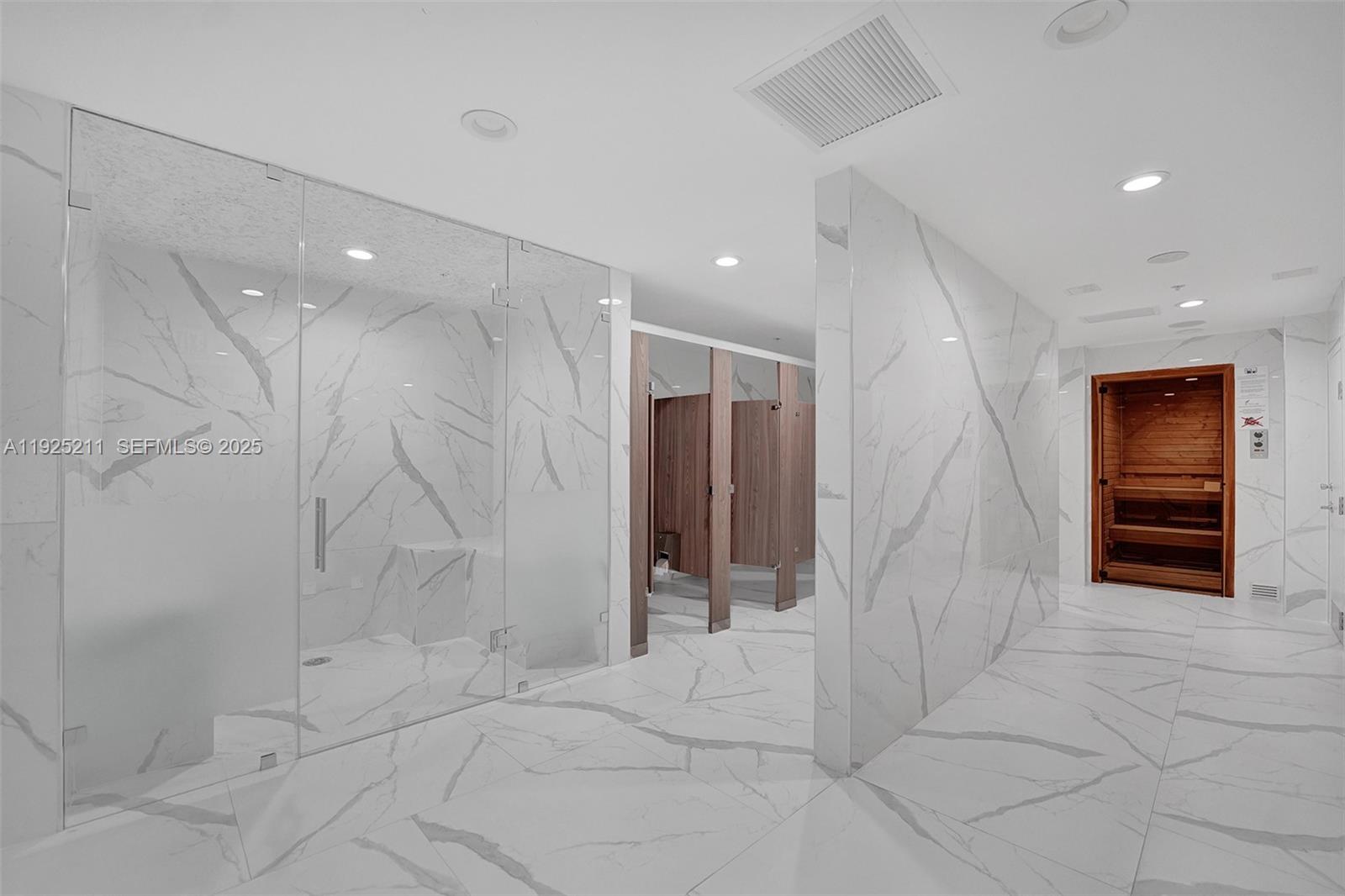 601 NE 36th St #811 Miami, FL 33137