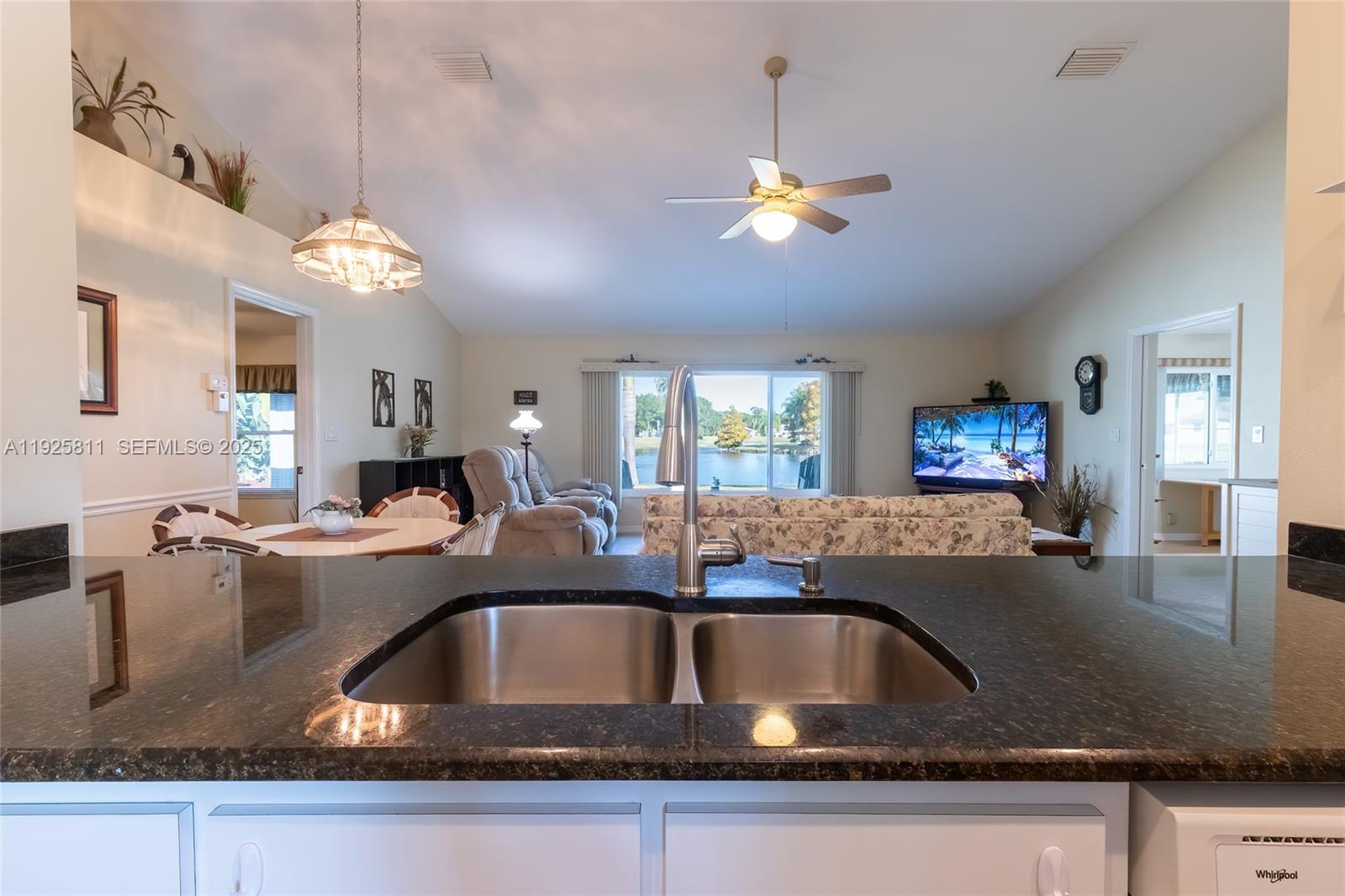 3153 Bluebird Ave Lake Placid, FL 33852