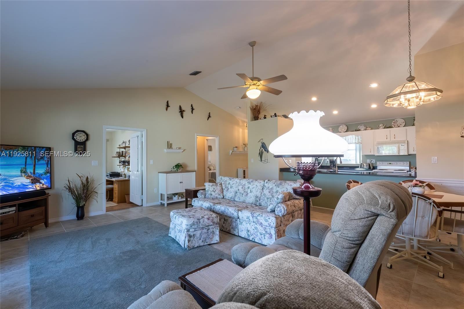 3153 Bluebird Ave Lake Placid, FL 33852