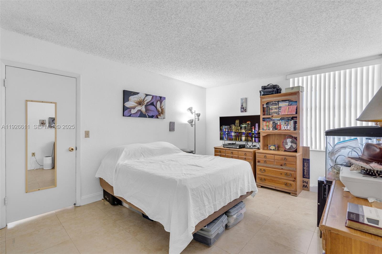 1900 W 68th St #F302 Hialeah, FL 33014