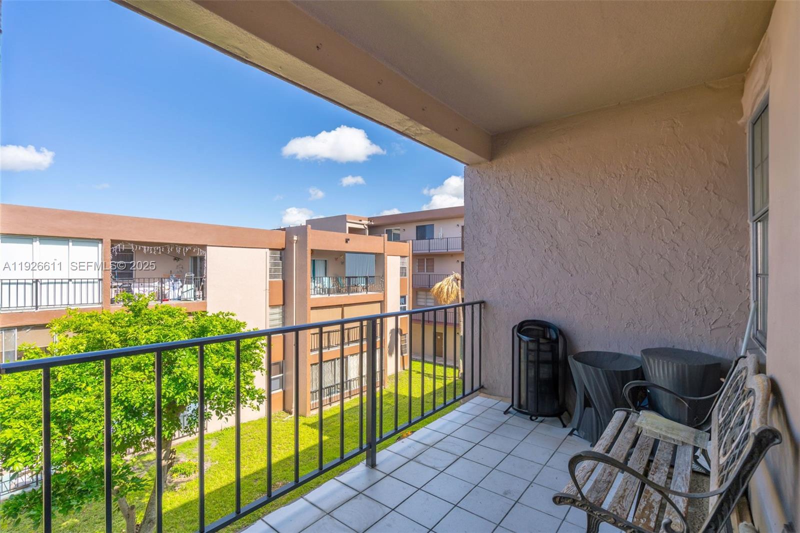 1900 W 68th St #F302 Hialeah, FL 33014