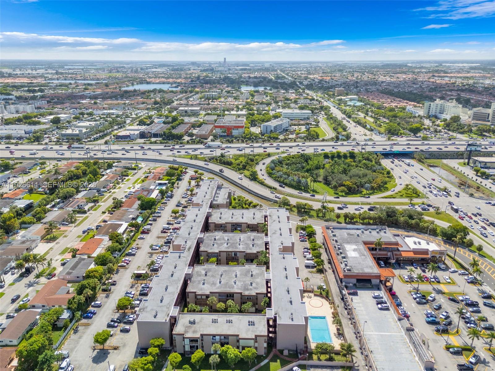 1900 W 68th St #F302 Hialeah, FL 33014