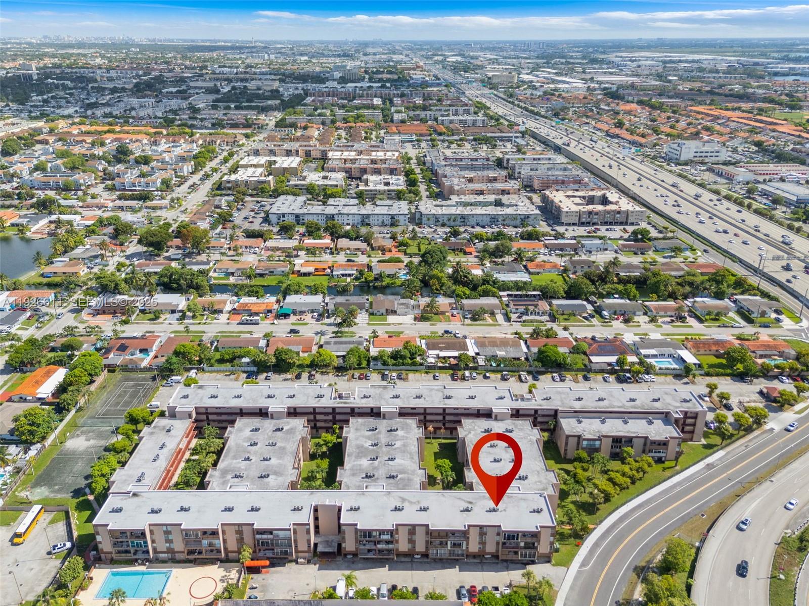 1900 W 68th St #F302 Hialeah, FL 33014